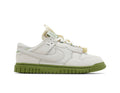 NK Low Dunk Jumbo Olive white