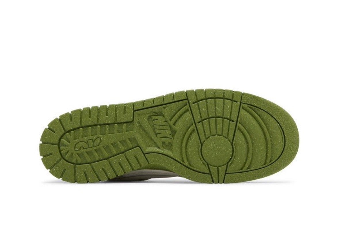 NK Low Dunk Jumbo Olive white