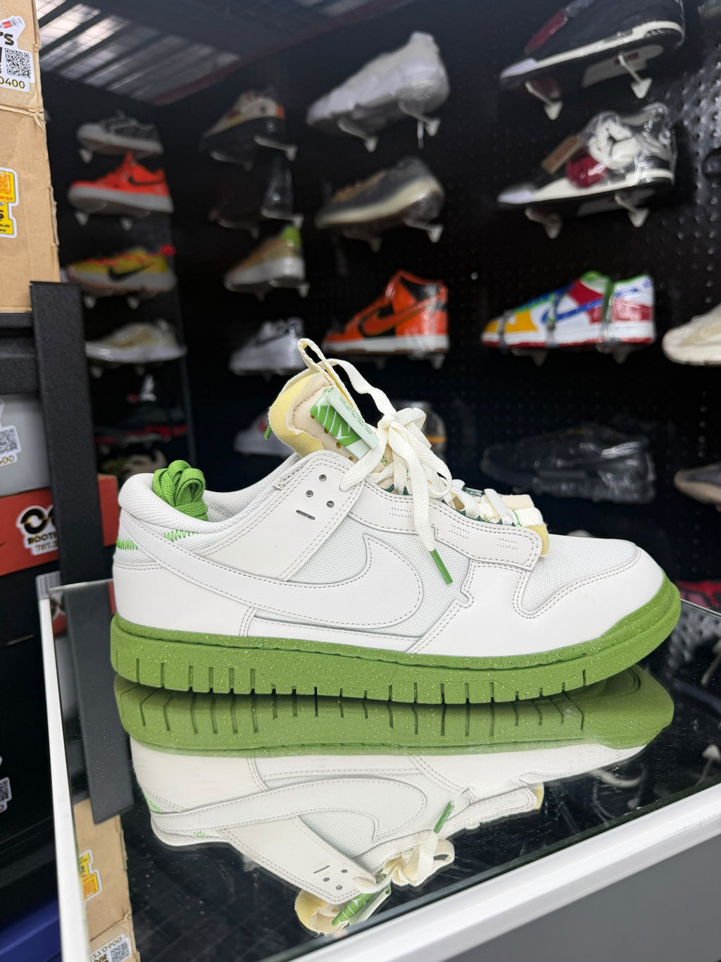 NK Low Dunk Jumbo Olive white